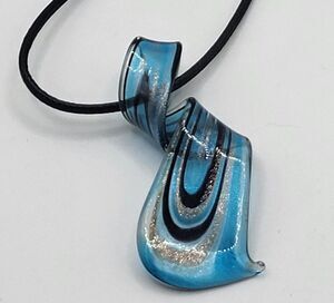 Blue Gold Murano-Style Art Glass Pendant Distinctive Twisted Spiral Shape 17in